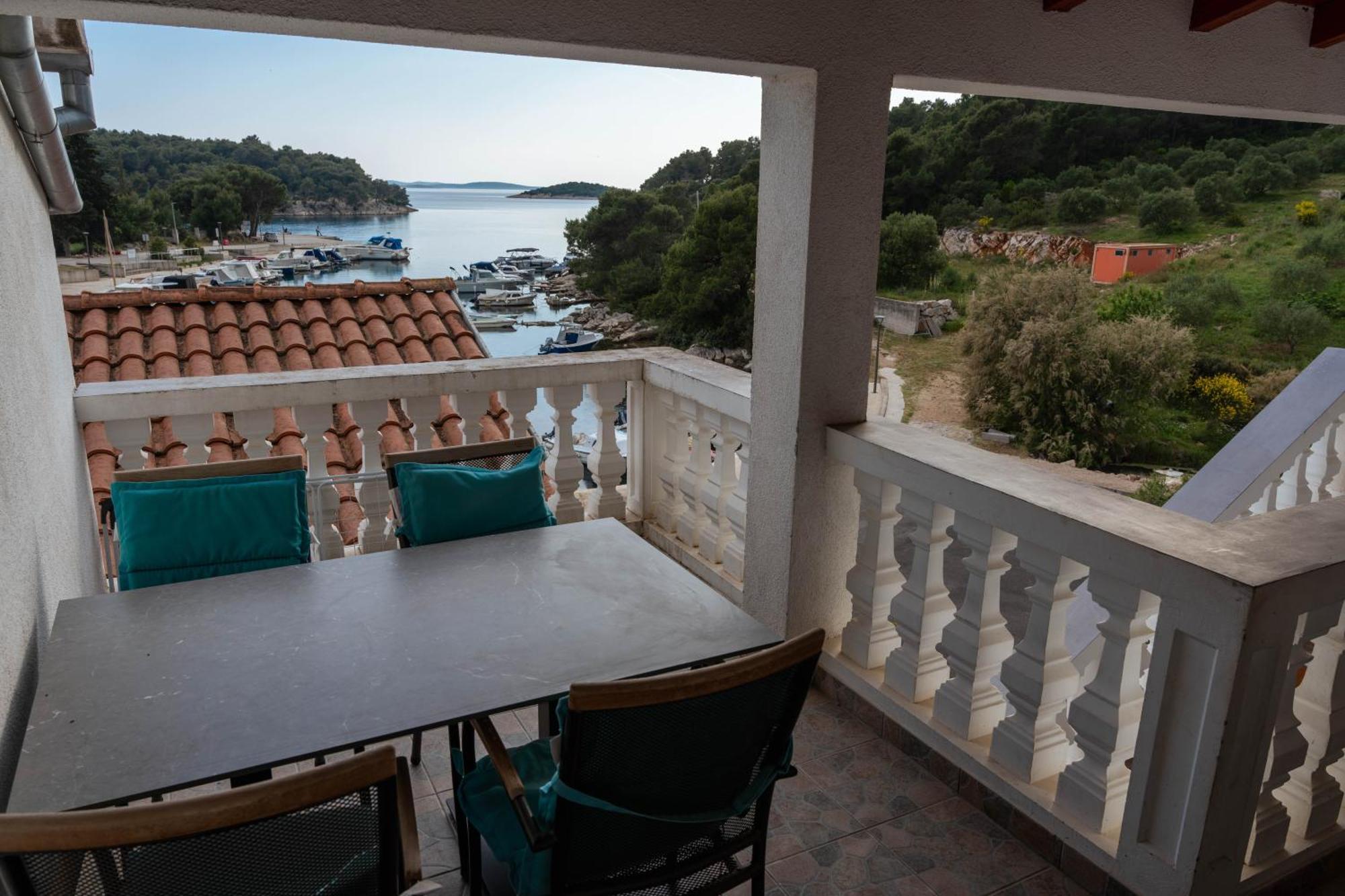 Plavi Val Apartments Tribalj Екстериор снимка