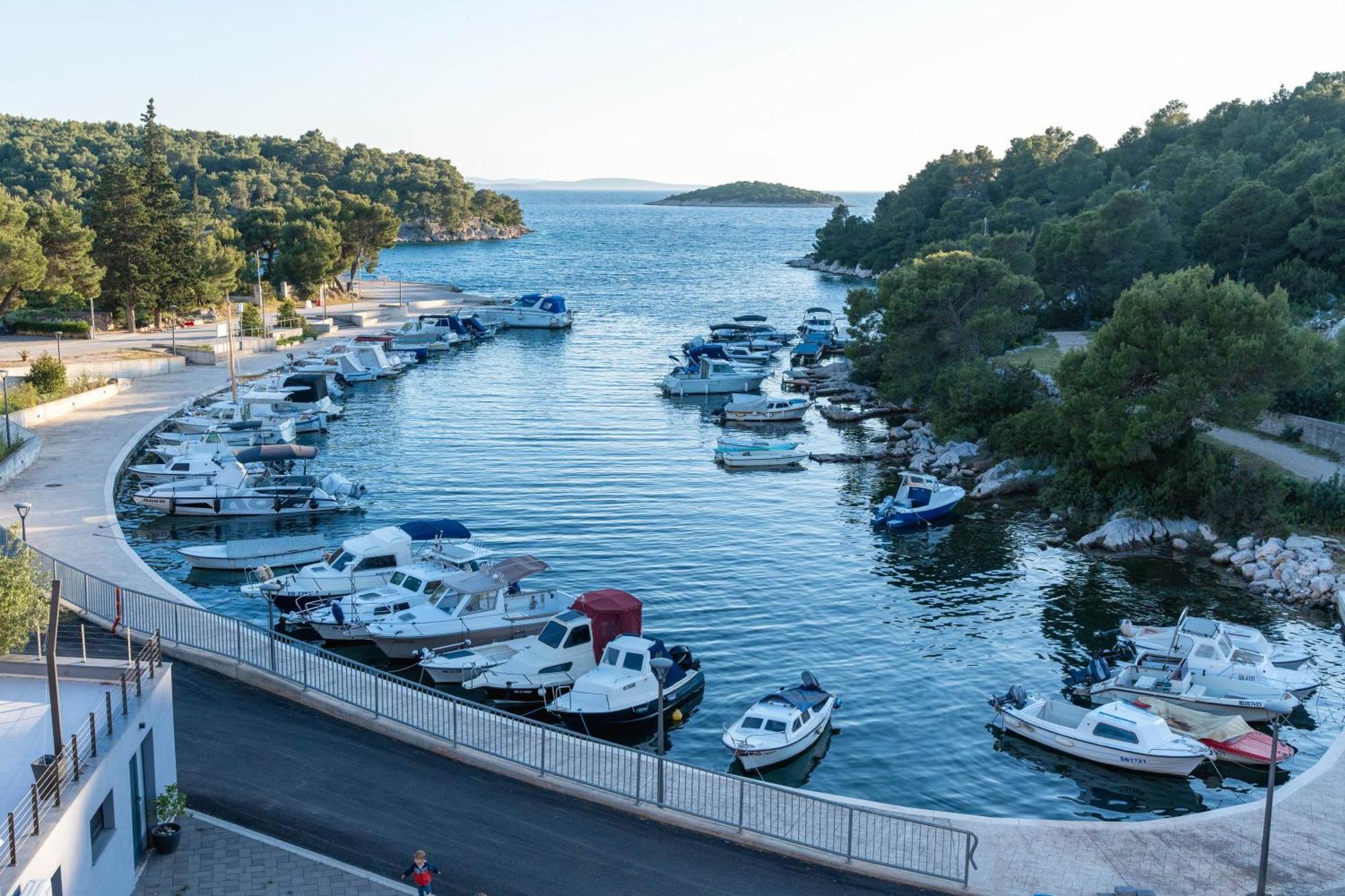 Plavi Val Apartments Tribalj Екстериор снимка